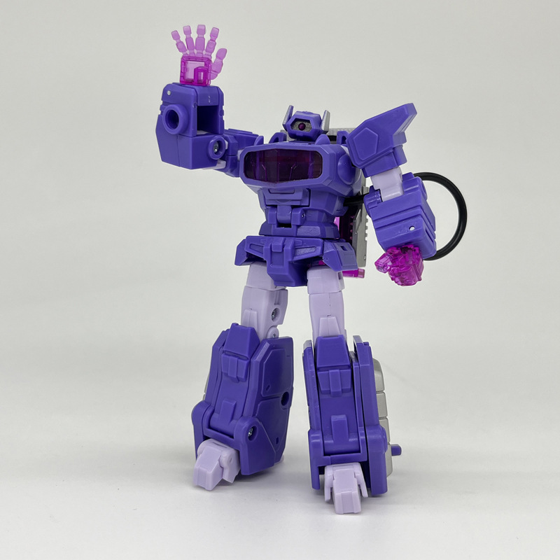 Shockwave Transformation PT03  - огляд і ціна Model Kit Waifu