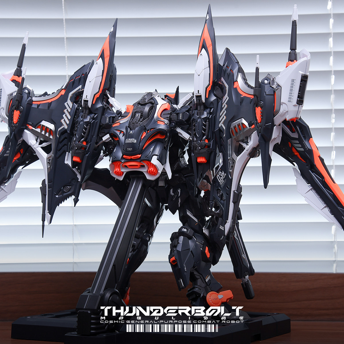 THUNDERBOLT MOBULIDAE 1/100 To - огляд і ціна Model Kit Infinite Dimension