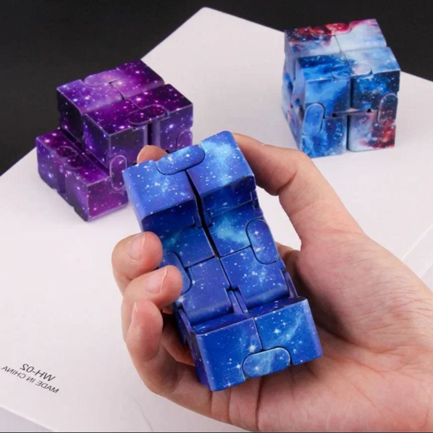 Infinite Flip Magic Cube Starr - огляд і ціна Model Kit Infinite Dimension